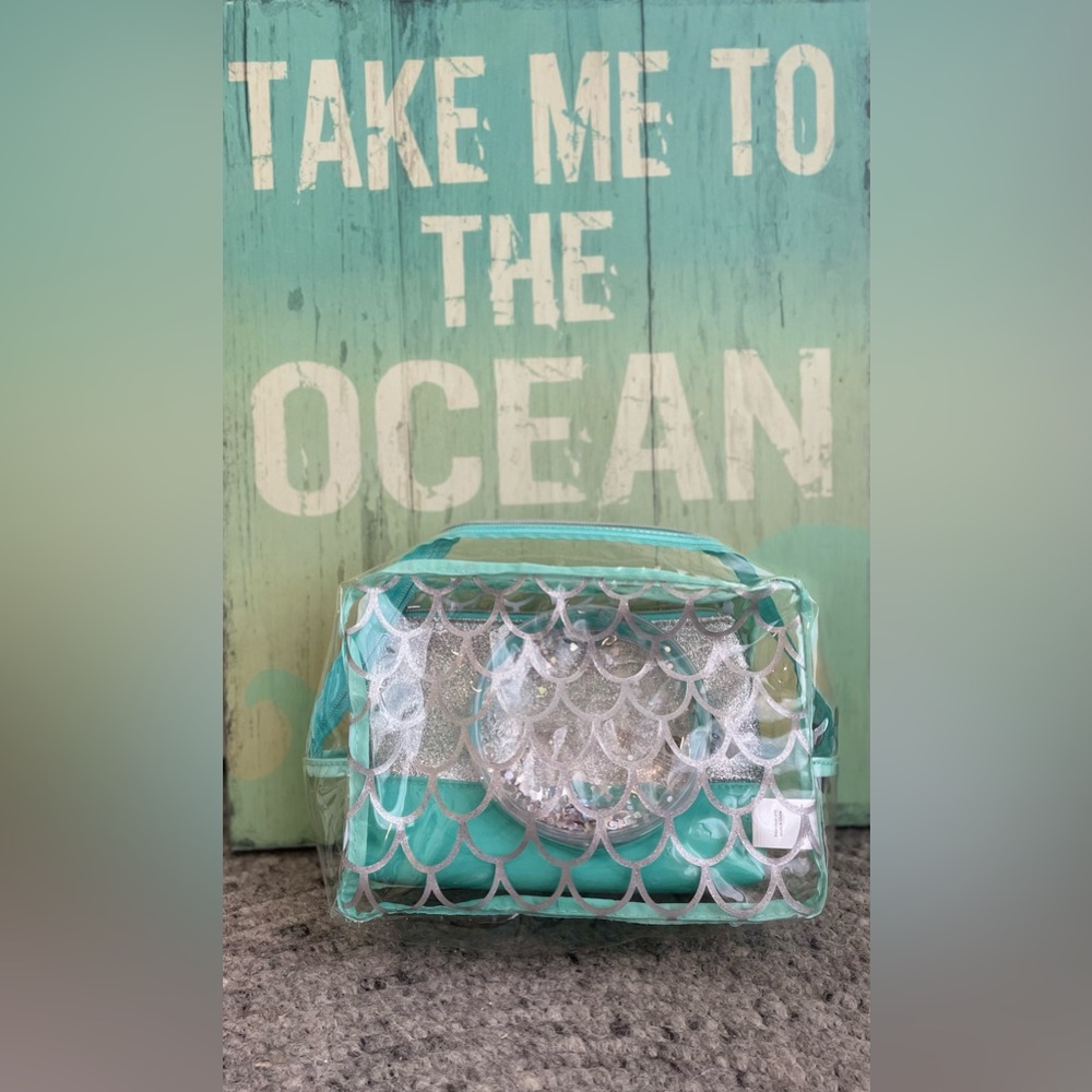 Set of 3 Beautiful Mermaid Bags for Beach Days/Makeup - Picture 2 of 11